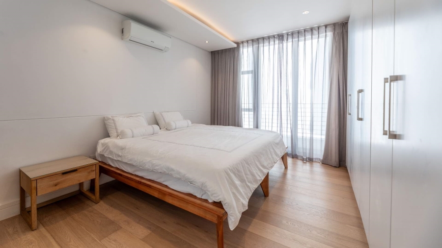 2 Bedroom Property for Sale in Sea Point Western Cape